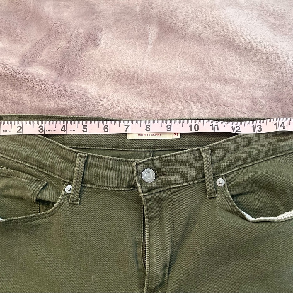 Levi’s Mid-Rise Skinny Olive Green Women's Jeans - Picture 5 of 6